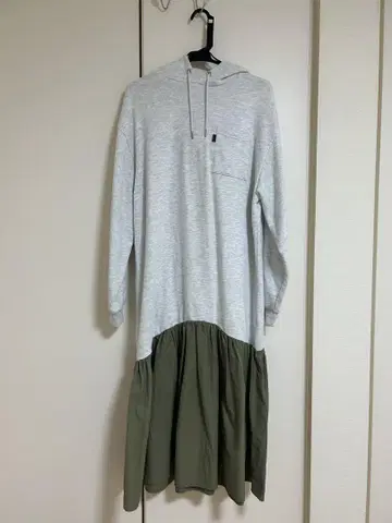로데오 크라운 와이드 보울 후드 부착 롱 원피스