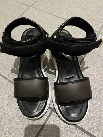 스포츠 샌들 블랙