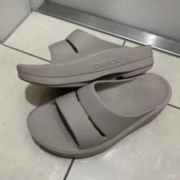 OOFOS OOmega Ooahh Nomad 26cm
