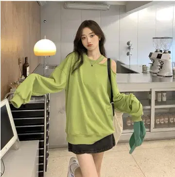 오프숄더 맨투맨 상의 그린