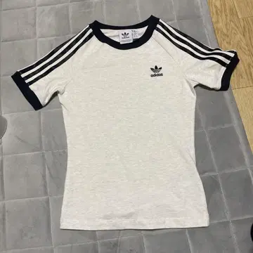 아디다스 3라인 쓰리 스트라이프 슬림 라그란 반팔 티셔츠 XS