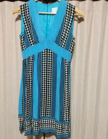 새상품급. ANNA SUI 슬리브리스 원피스 2 실크 100% 안나수이