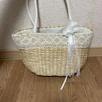 베이지 바스켓백