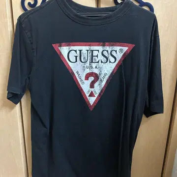 guess 티셔츠 블랙