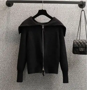 블랙 지퍼 오프숄더 스웨터