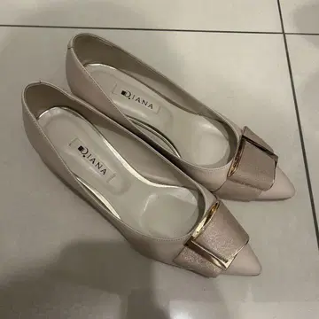 다이애나 23.5cm 핑크 베이지 로우 힐 펌프스 DIANA