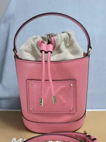 마이클코어스 숄더백 2wayKIMBER 드로우 스트링 버킷