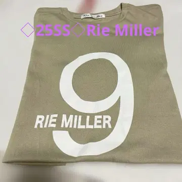 RM9 프린트 티셔츠