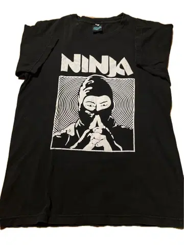 구제샵 구매! 닌자(NINJA) 프린트 JAPAN 디자인 티셔츠