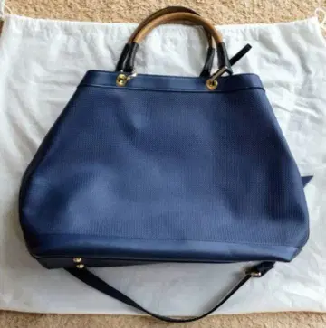 잔니 노타로 캐롤제이 펀칭 토트