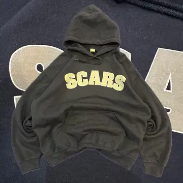 [완판템] SCARS 후드티 keiju 착용