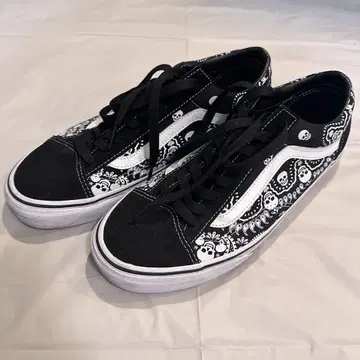 Vans 스컬 페이즐리 스니커즈