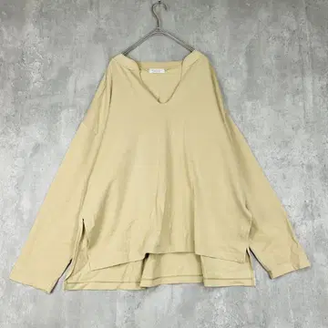 편집 중 뷰티 앤 유스 티셔츠 긴팔