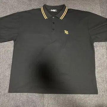 kutir 블랙 피케 셔츠