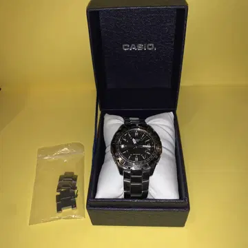 CASIO 오시아누스 남성용 손목시계 베젤 하자 있음 티타늄