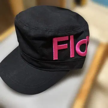 Flava 워크 캡 블랙 핑크 자수