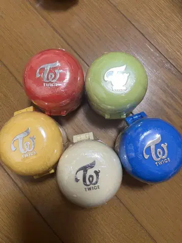 TWICE LOVELYS 반지 컬렉션