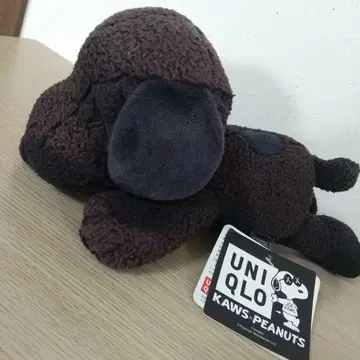 새상품 택 포함 스누피 카우스 유니클로 봉제 인형 블랙
