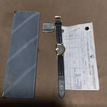 장 이브, 쿼츠 호놀룰루 영수증 포함