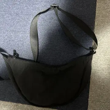 숄더백 블랙