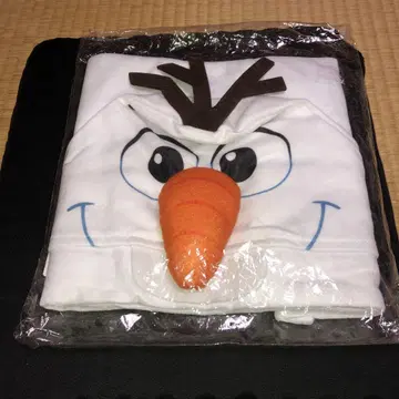 미개봉품 안나와 눈의 여왕 2 올라프 프리미엄 후드 부착 담요 디즈니