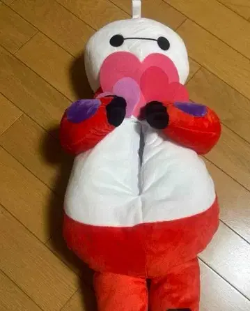 베이맥스 봉제 인형 하트 포함