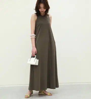 올리브 슬리브리스 롱 원피스