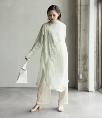 CFT. 사이드 슬릿 시어 원피스 민트 그린