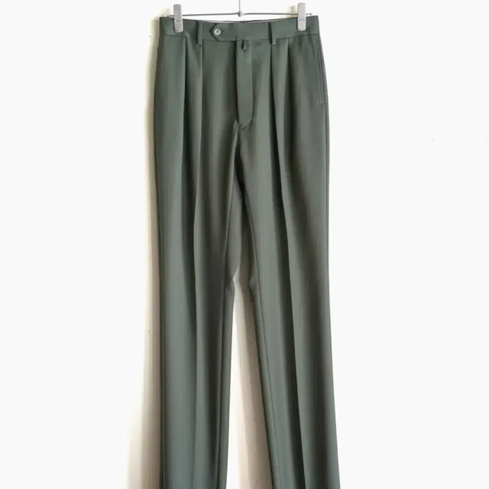 新品 NEAT Back Satin Gabardine Srousers NEAT 
