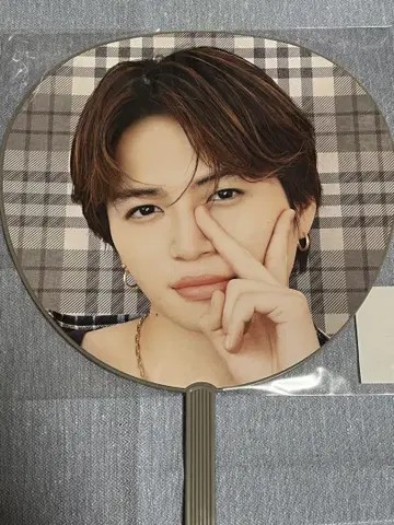 기쿠치 후마 부채