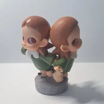 POPMART Zsiga Twins 시리즈 OBSESSION