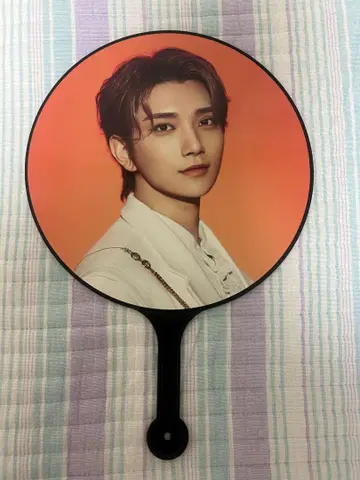 SEVENTEEN 조슈아 부채