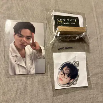 treasure 재혁 렌티큘러 포토 카드 캡슐토이 얼굴 아크릴 키링