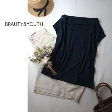 새상품급 BEAUTY&YOUTH 롤 칼라 프렌치 슬리브 티셔츠 네이비