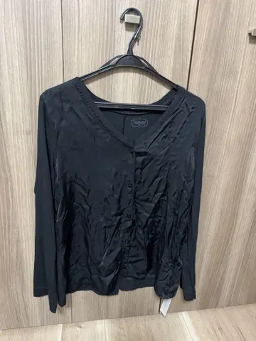 인티미시미 긴팔 가디건