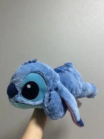 스티치 봉제 인형