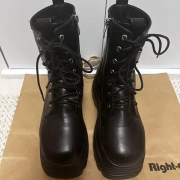 WEGO 볼륨 레이스업 숏부츠 통굽 부츠