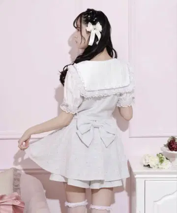 noemie 아가씨 펄 세일러 셋업 색스