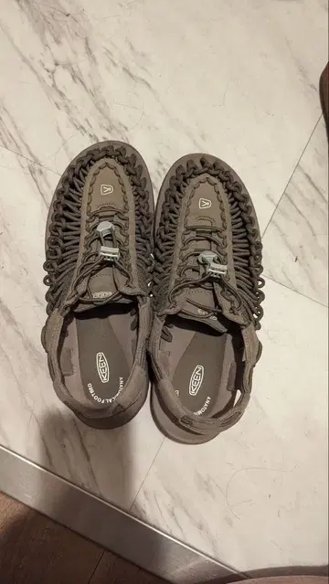 Keen 스포츠 샌들 43