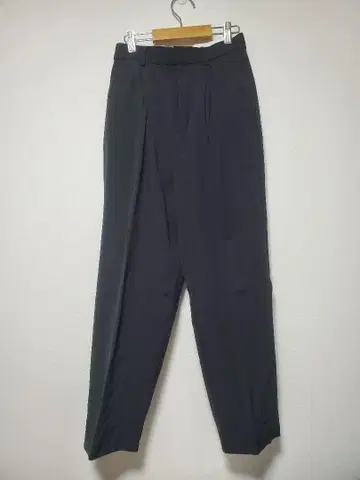 블랙 플리츠 슬랙스