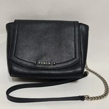 새상품급 FURLA 블랙 숄더백