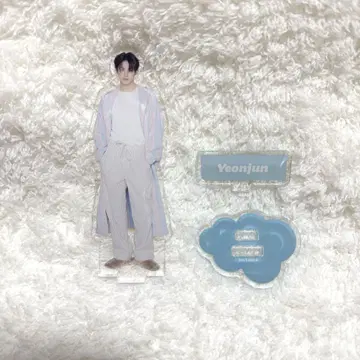 TXT cafe 아크릴 스탠드 영준