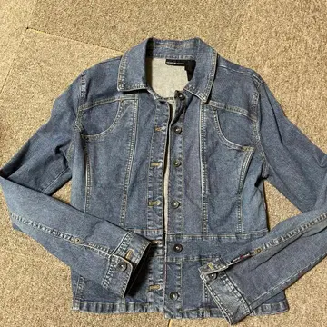 다나 캐런 데님 자켓