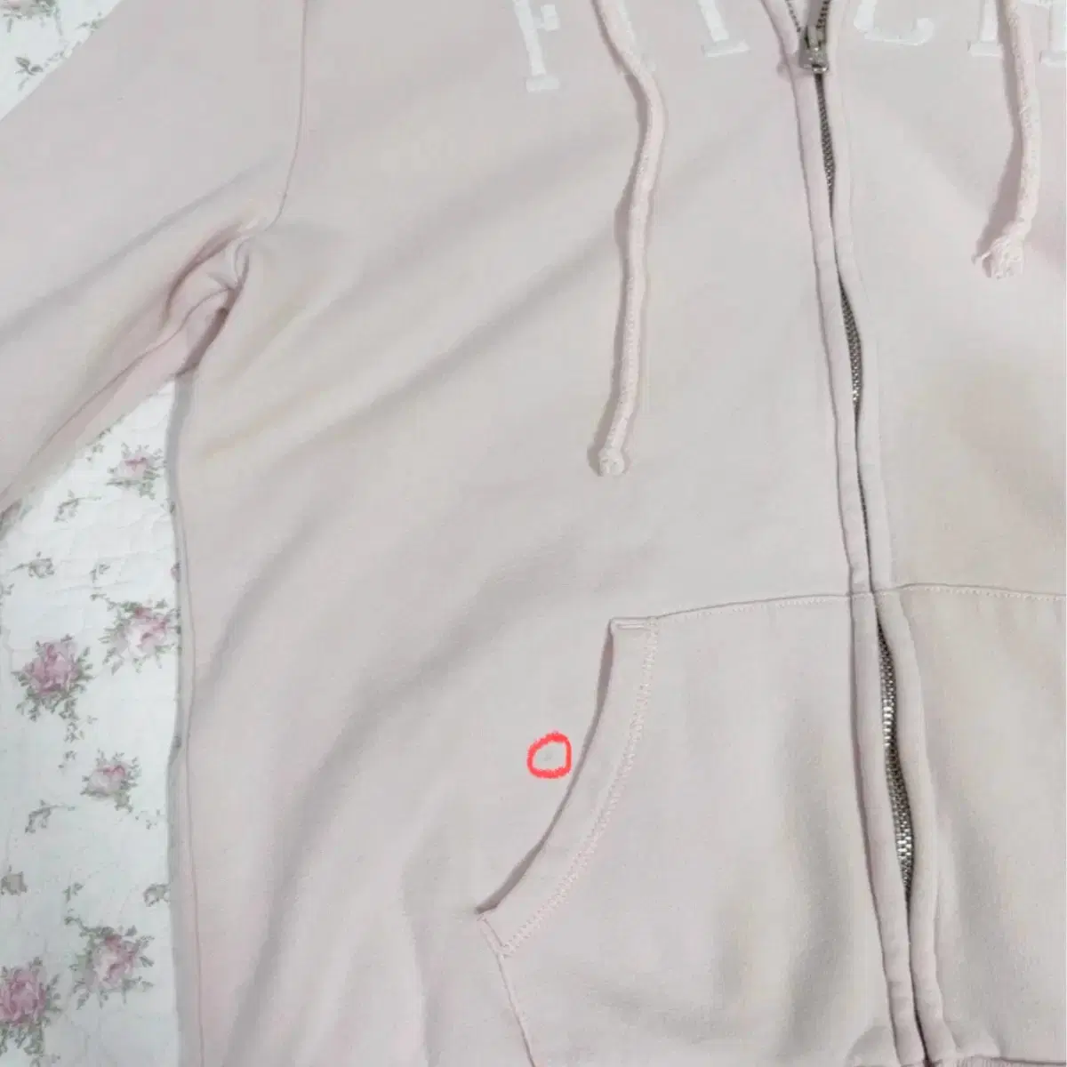 Pink Abecrombie \u0026 Fitch Hoodie / Vintage Hollister on Bunjang Global Site., image size:1200x1200