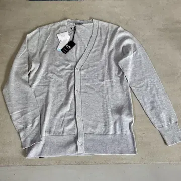 미사용품 DENHAM 쿨맥스 V넥 가디건 L
