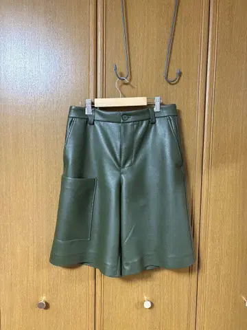 자라 가죽 숏 팬츠 카키 하프 팬츠 y2k