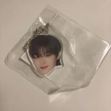 TREASURE 지훈 얼굴 아크릴 키링 캡슐 토이