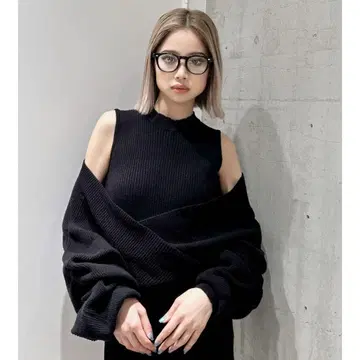 GYDA 블랙 오프숄더 원피스