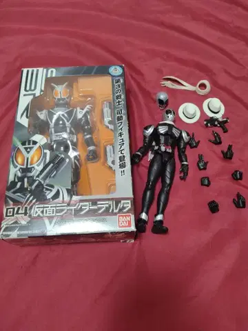 SHF 피규아트 가면라이더 스컬 & RHF 가면라이더 델타