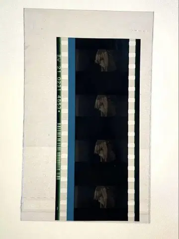 극장판 바이올렛 에버가든 입장객 혜택 35mm 시계 부품 필름